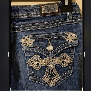 Earl Jeans Women’s Cross Detail on Pockets Size 26 by Measurements Length 30 in.